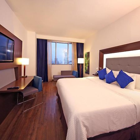 Novotel Панама Сити Екстериор снимка